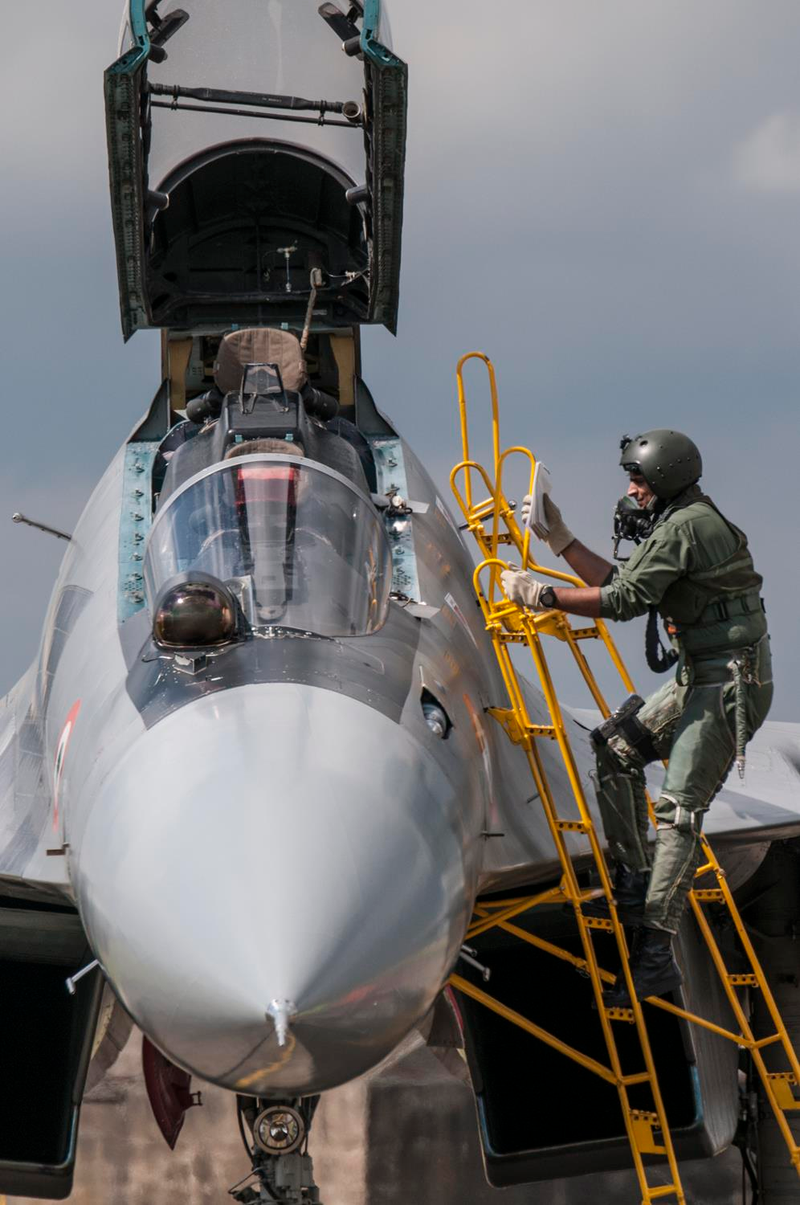 Illustration for article titled Photos: India's Su-30MKI Flankers Sparred With Royal Air Force Typhoons